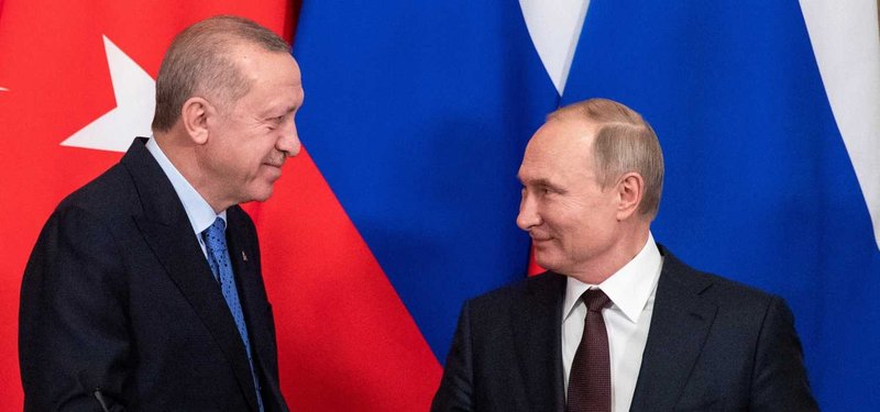 Erdoğan, Putin discuss Middle East issue over phone