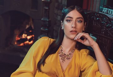 Hazal Kayadan sert tepki