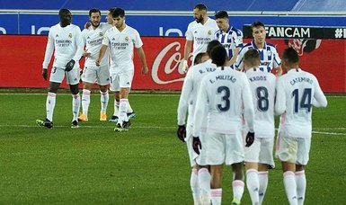 Hazard ends drought, Benzema scores twice as Real rout Alaves