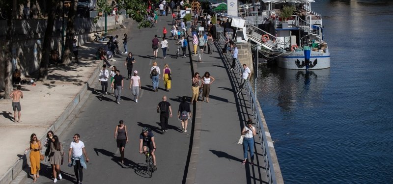 French way of life to resume with restaurants reopening