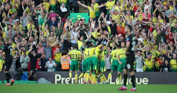 Pukki shines as Norwich inflict stunning defeat on Manchester City