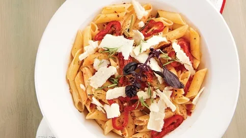 Arrabbiata Soslu Makarna Tarifi