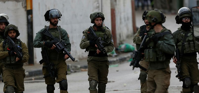 ISRAEL ROUNDS UP 22 PALESTINIANS IN WEST BANK RAIDS
