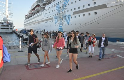 Kuşadasına2022de650devgemiyle750binturist