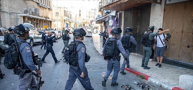 ISRAELI POLICE INJURE, ARREST PALESTINIAN IN JERUSALEM