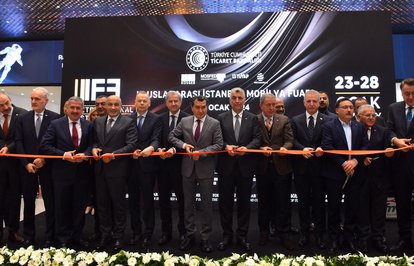 TürkmobilyasıAvrupanınenbüyüksahnesineçıktı