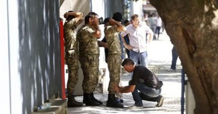 Balıkesir’de merkezli 9 ilde 20 asker gözaltına alındı