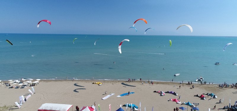 Kitesurfing Festival Brings Color To Adana Beach Anews