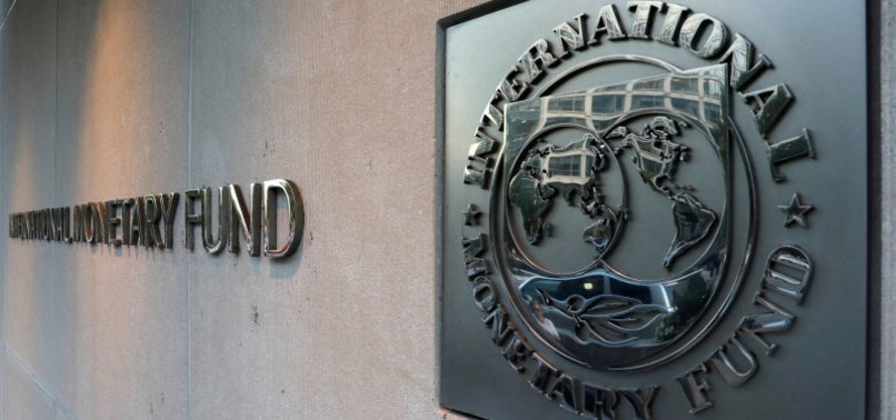 IMF TEAM TO BEGIN MEETING OFFICIALS IN UKRAINE