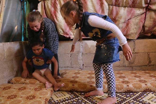 İdlibli çocuklar, çocuk olamadan büyüyor