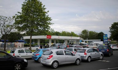 Around 10% of Paris petrol stations having problems getting enough supplies -French govt