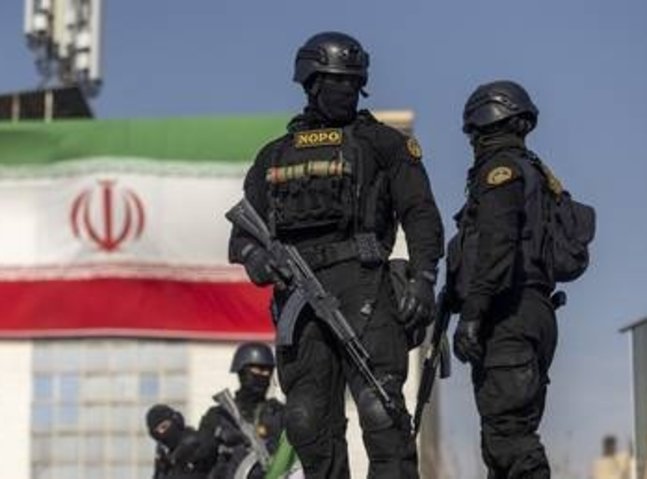 US warns Americans: 'Leave Iran now'