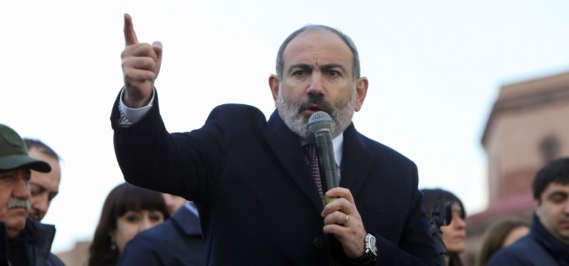 ARMENIAN PM TELLS ARMY TO DO ITS JOB, SAYS ONLY THE PEOPLE CAN DECIDE HIS FUTURE