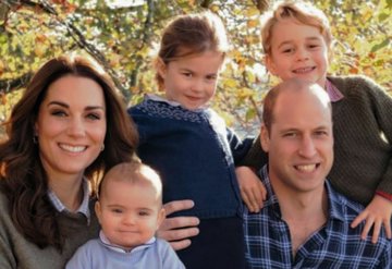 Prens William ve Kate Middletonın çocukları corona virüsle mücadele eden sağlık çalışanlarını alkışladılar