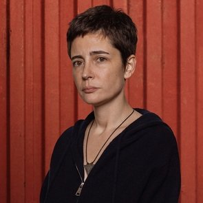 Esra Şengünalp – Kimdir