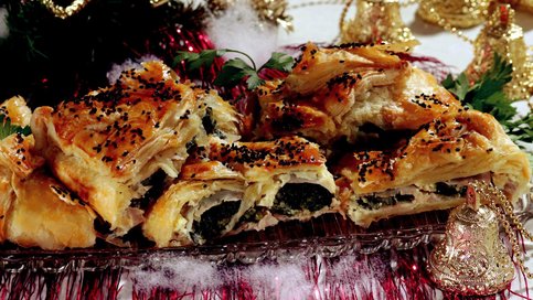 Hindi Fümeli Ispanaklı Börek