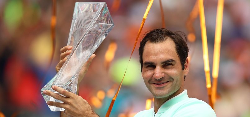 FEDERER WINS MIAMI OPEN