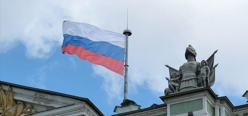 AUSTRIA EXPELS 4 RUSSIAN DIPLOMATS