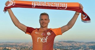 Galatasaray’da Sigthorsson’un yerine Niasse geliyor!