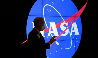 NASA postpones moon landing until at least 2025