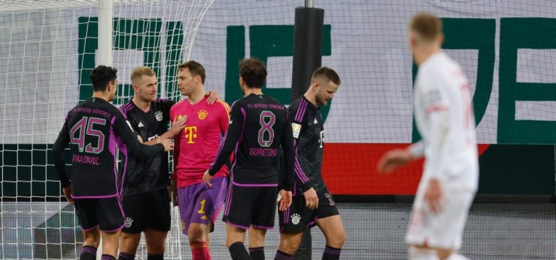 BAYERN DEFEAT AUGSBURG AND NOW HOPE FOR A SETBACK FOR LEVERKUSEN