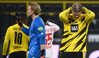 Dortmund slip up with 1-1 draw against strugglers Mainz 05