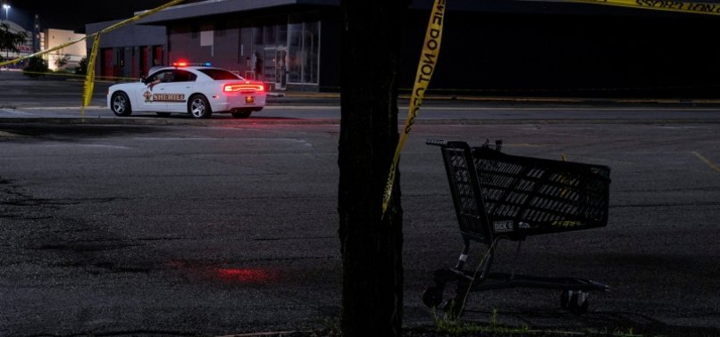 INDIANA MALL SHOOTING WITNESS RECEIVES PRAISES FOR KILLING GUNMAN