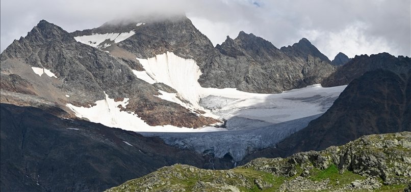 STUDY PREDICTS 46% DECLINE IN ALPS ICE VOLUME BY 2050 DUE TO CLIMATE CHANGE