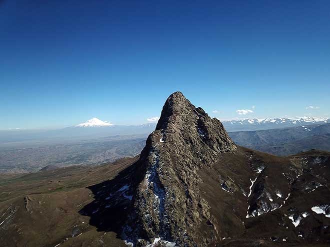 DOĞUNUN ÇUKUROVASI: IĞDIR
