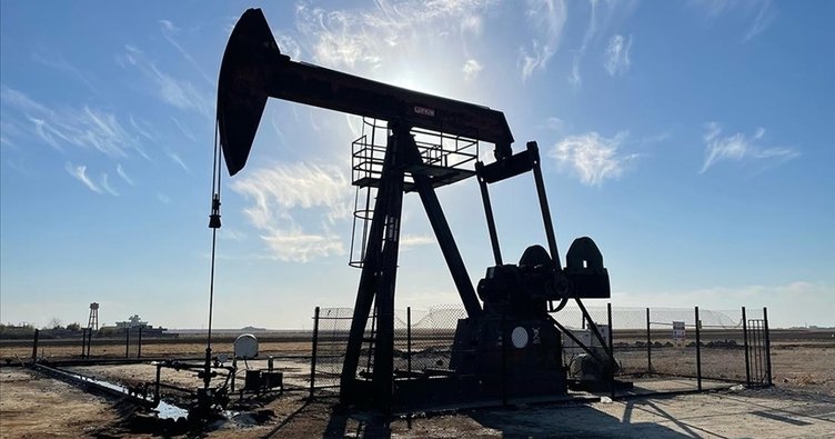 Brent petrolün varili 60,06 dolar