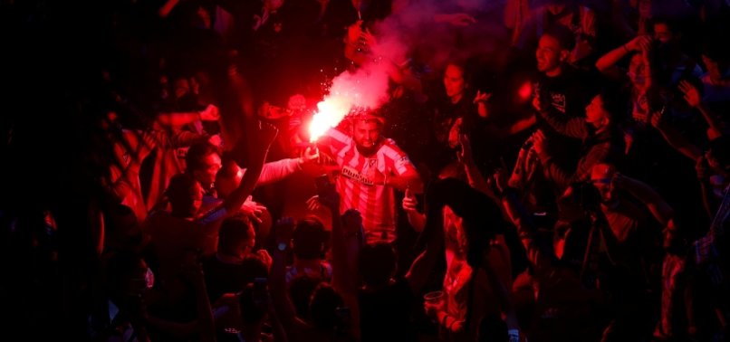 THOUSANDS OF ATLETICO FANS DEFY PANDEMIC BY CELEBRATING TITLE TRIUMPH IN MADRID