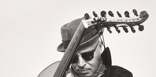 Mağrip’ten dünyaya; Dhafer Youssef