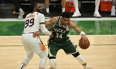 Bucks blowout: Giannis has 41, Suns' NBA Finals lead now 2-1