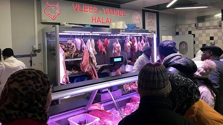 Belçika’da helal kesim yasağına tepki büyüyor