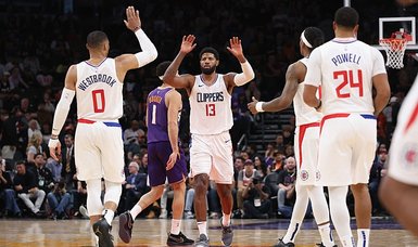 Russell Westbrook, Clippers hold off Suns' comeback