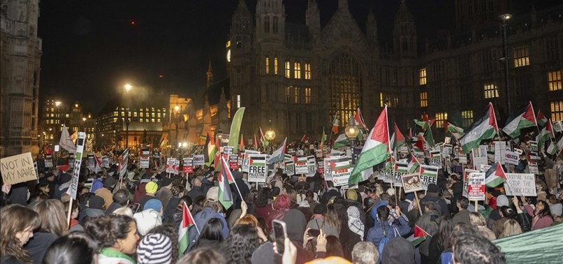 SIT-IN PROTEST HELD AT UK PARLIAMENT, CALLING FOR PERMANENT CEASE-FIRE IN GAZA