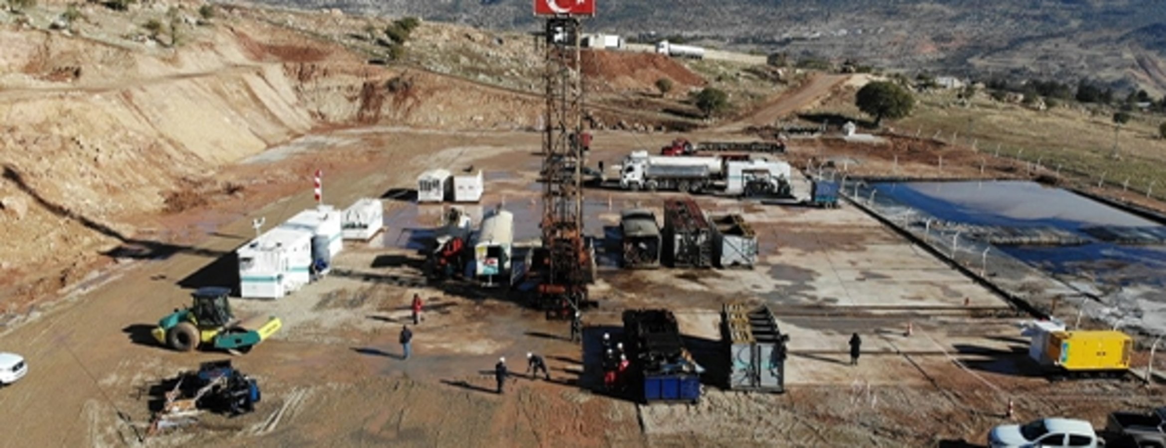 Bakan Bayraktar, ramazan sonunda Gabar’da günlük petrol üretiminin 40 bin varile ulaşacağını bildirdi