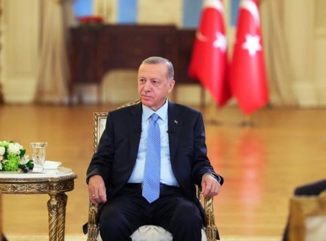 Erdoğan says sending tanks to Ukraine not 'solution', Türkiye concerned by increasing Islamophobic rhetoric in Europe