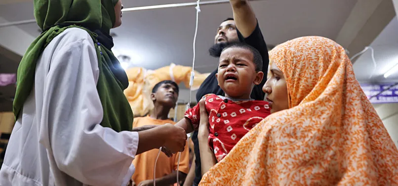 DENGUE DEATHS SURPASS 300 IN BANGLADESH AS INFECTIONS NEAR 100,000