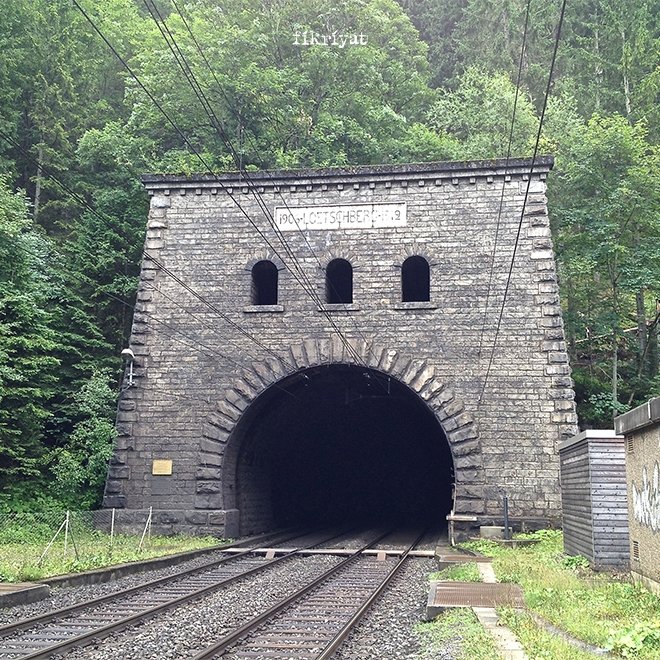 Lötschberg Tüneli