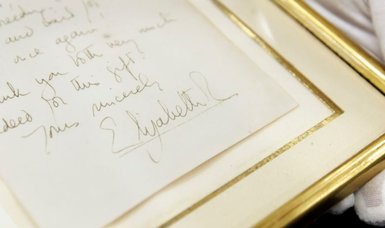 German auction house to sell letter from Queen Elizabeth
