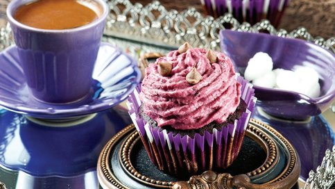 Frambuaz Kremalı Çikolatalı Cupcake