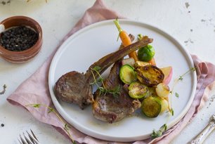 Kuzu Pirzola ve Balzamik Soslu Sebzeler