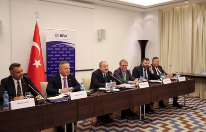 VarankTacikistandaTürkişinsanlarıylabuluştu