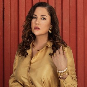 Toprak Sağlam – Kimdir