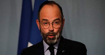 France extends virus lockdown as 'difficult days' loom