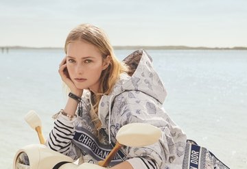 Dior imzalı bir Vespaya binmek ister misiniz?