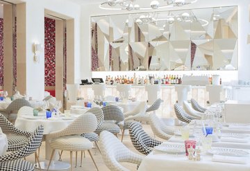 Monsieur Dior Restoranı Pariste Açıldı