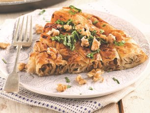 Soğanlı Ceviz Börek