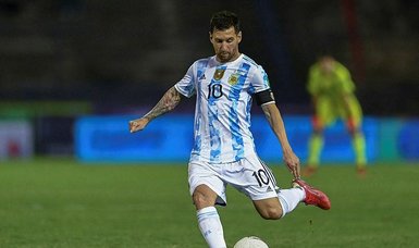 Messi's Argentina stay unbeaten on road to Qatar 2022